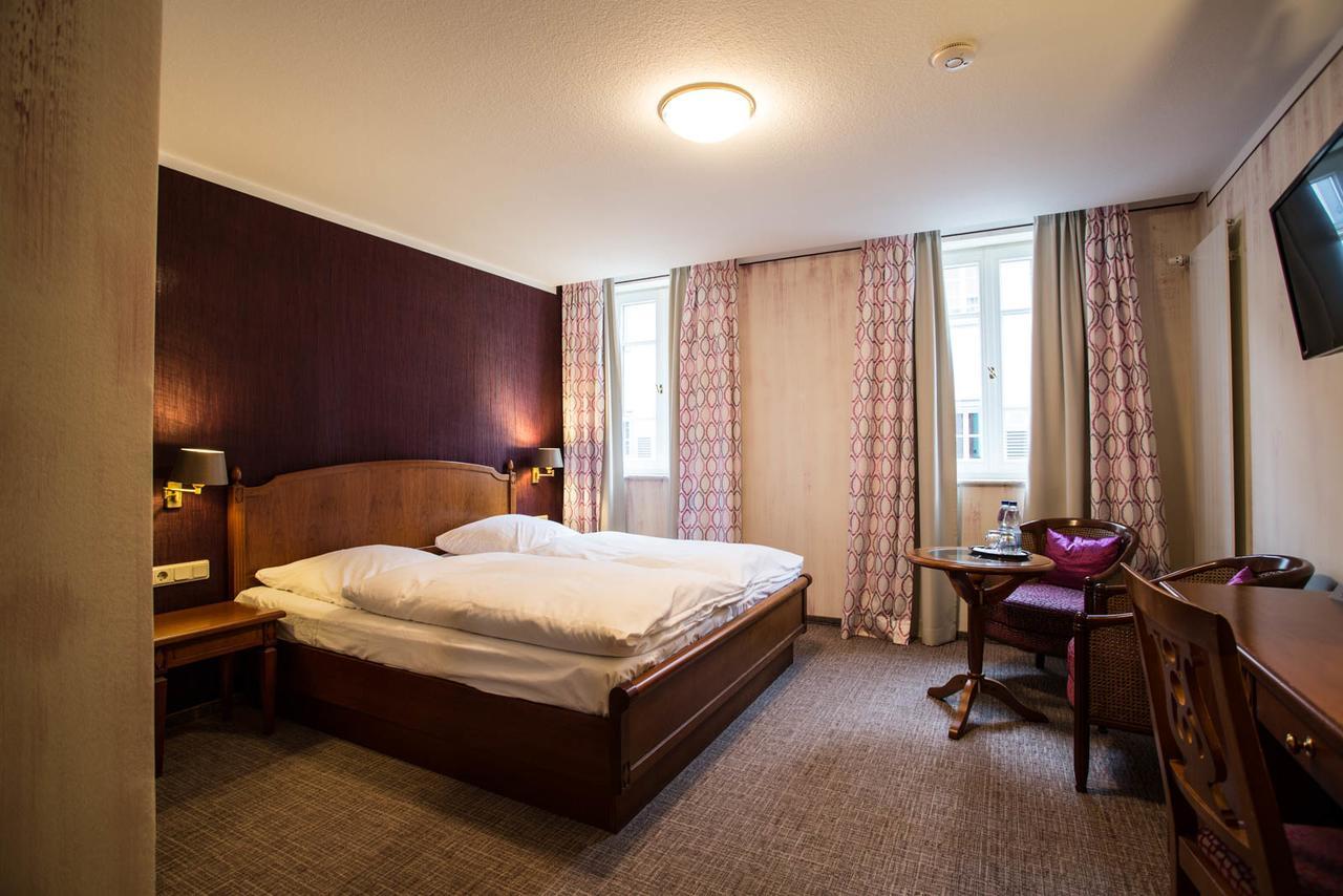 Hotel Karpfen エーバーバッハ エクステリア 写真