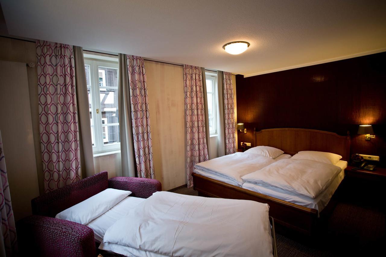 Hotel Karpfen エーバーバッハ エクステリア 写真